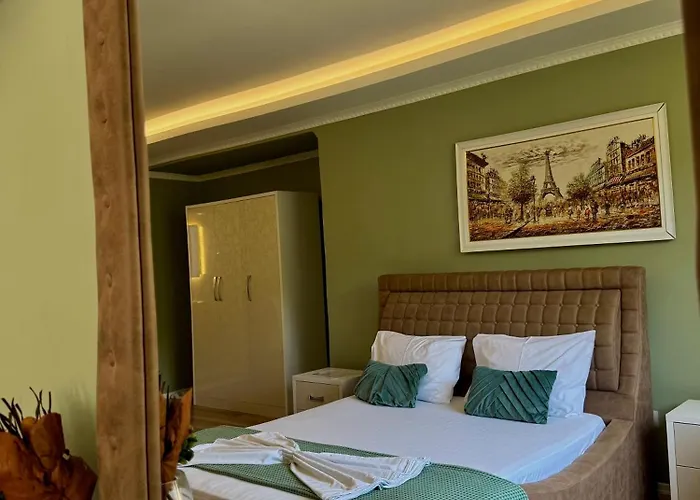 Park 1 Отель Тирана